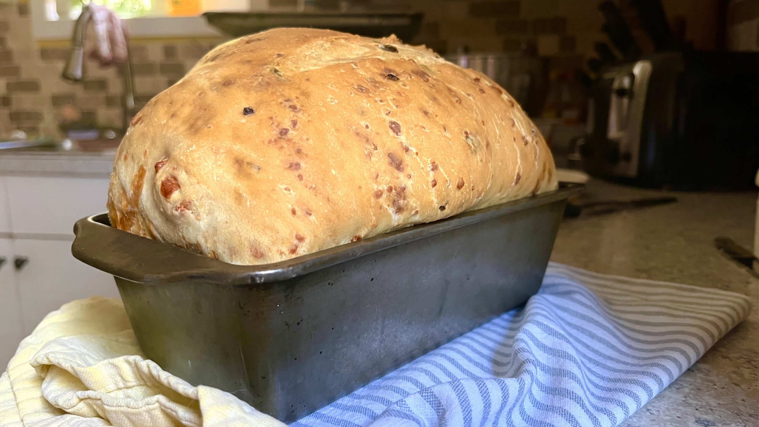 Jalapeño cheddar sourdough bread